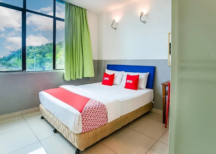 Oyo 90152 Hill Inn Tsb